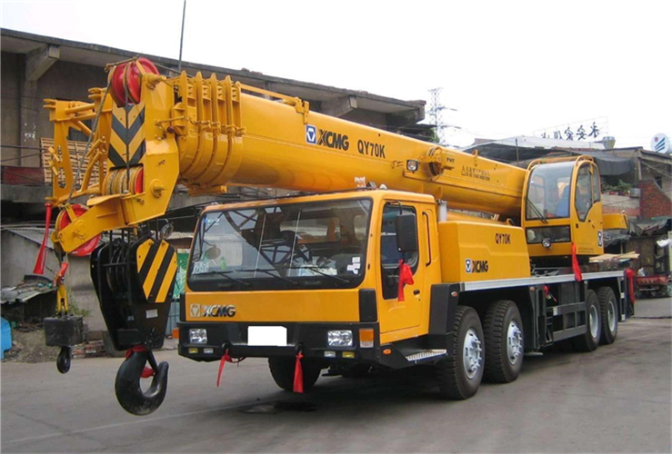 阿合奇县吊车出租选择重点